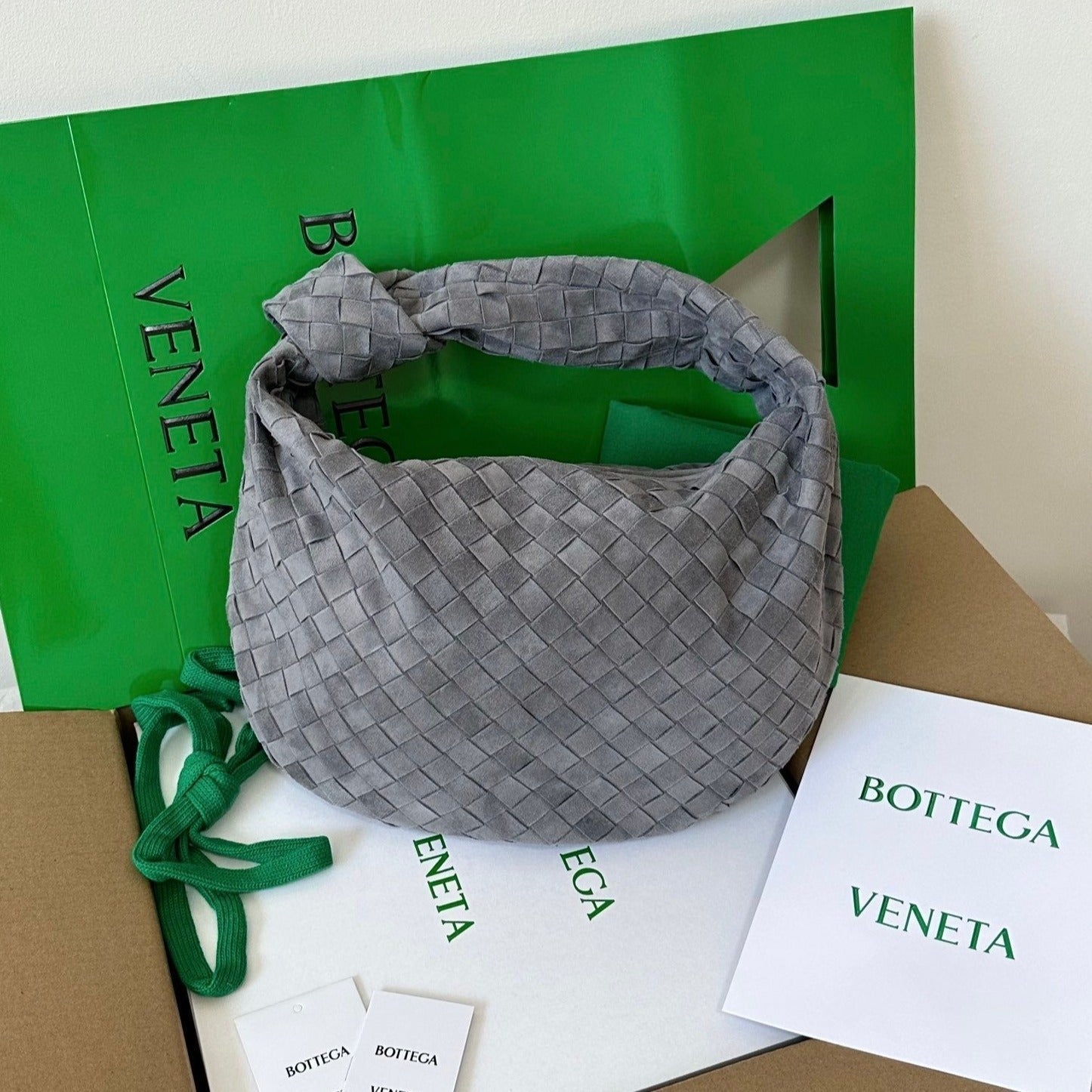 BOTTEGA VENETA TEEN JODIE 36CM GREY SUEDE LEATHER