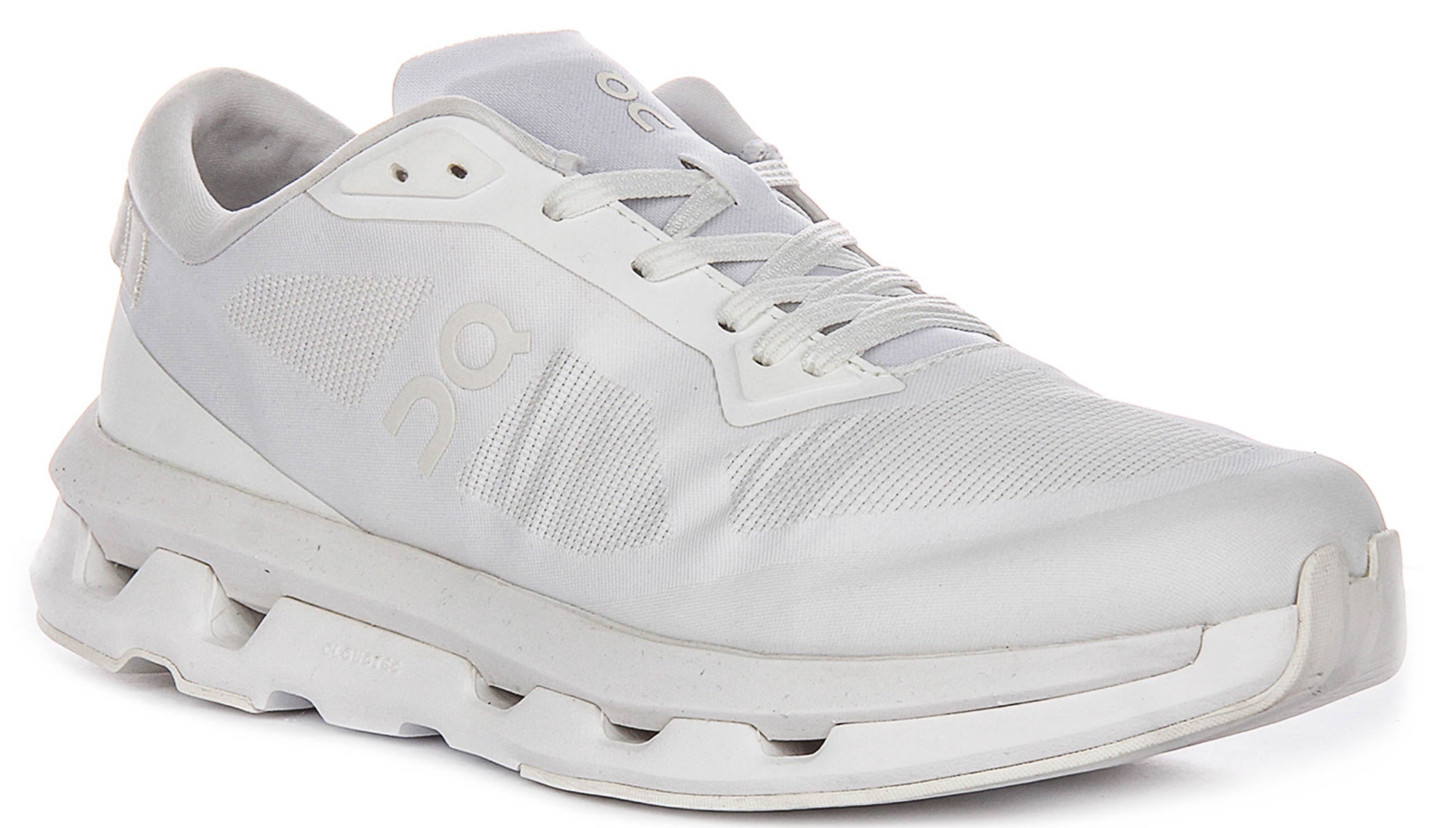 On Running Cloudzone In White For Men