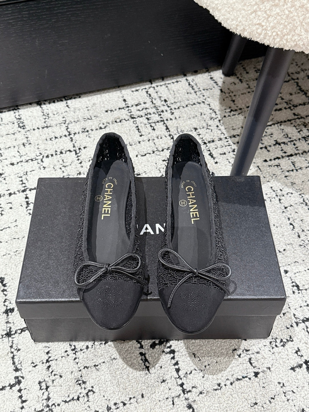 CHANEL BALLET FLAT 25S IN BLACK TWEED