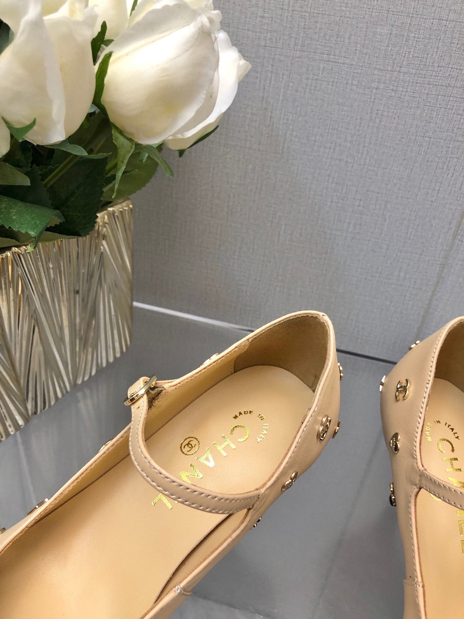 CHANEL MARY JANE BEIGE CREAM MIX BLACK LAMBSKIN ATTACH METAL