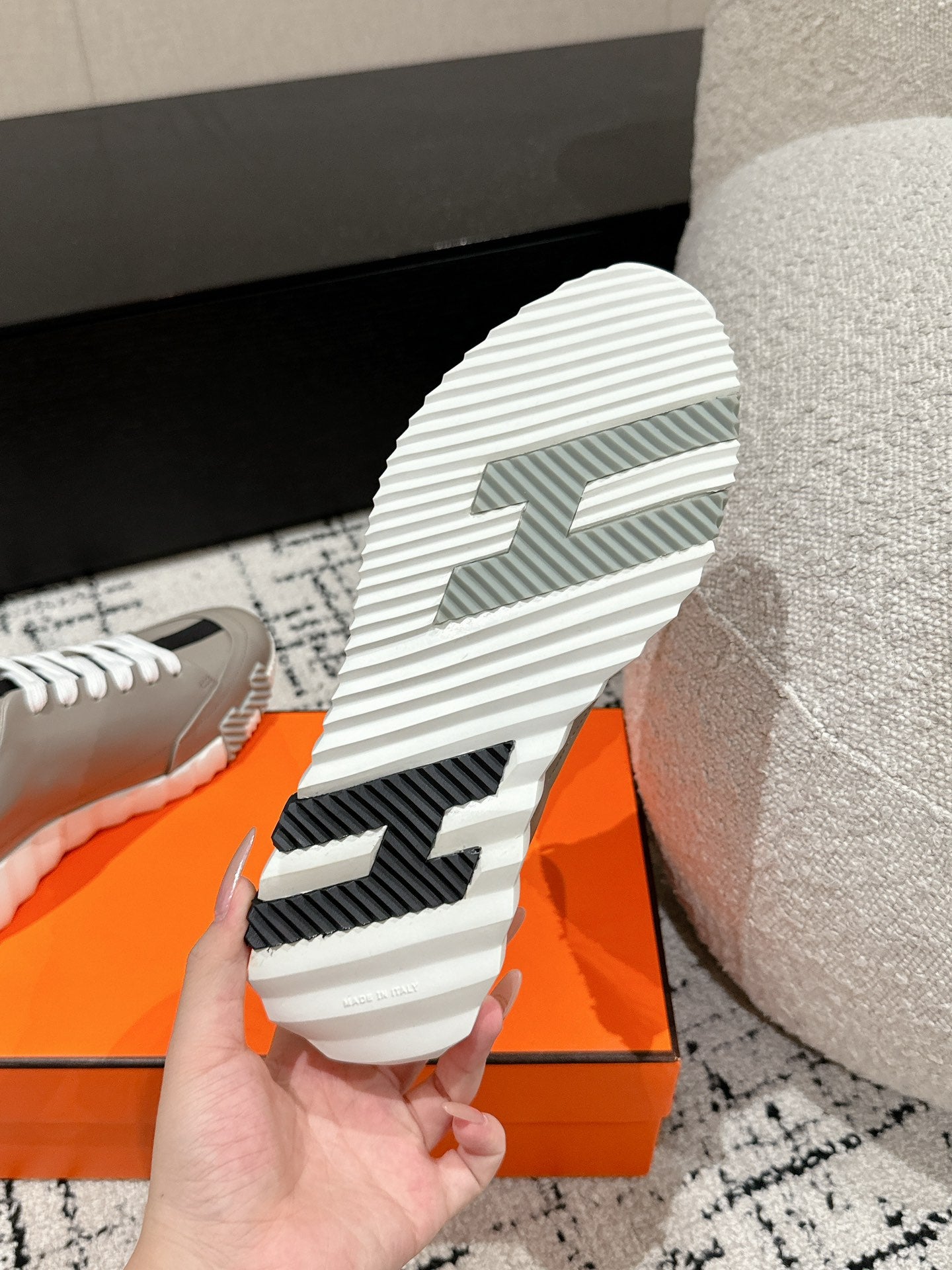 HERMES BOUNCING SNEAKER IN KHAKI BEIGE CALFSKIN