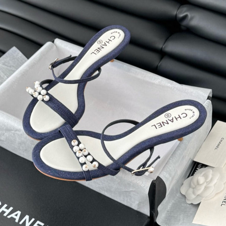 CHANEL PEARL SANDAL IN BLUE DENIM AND WHITE LAMBSKIN 35 MM