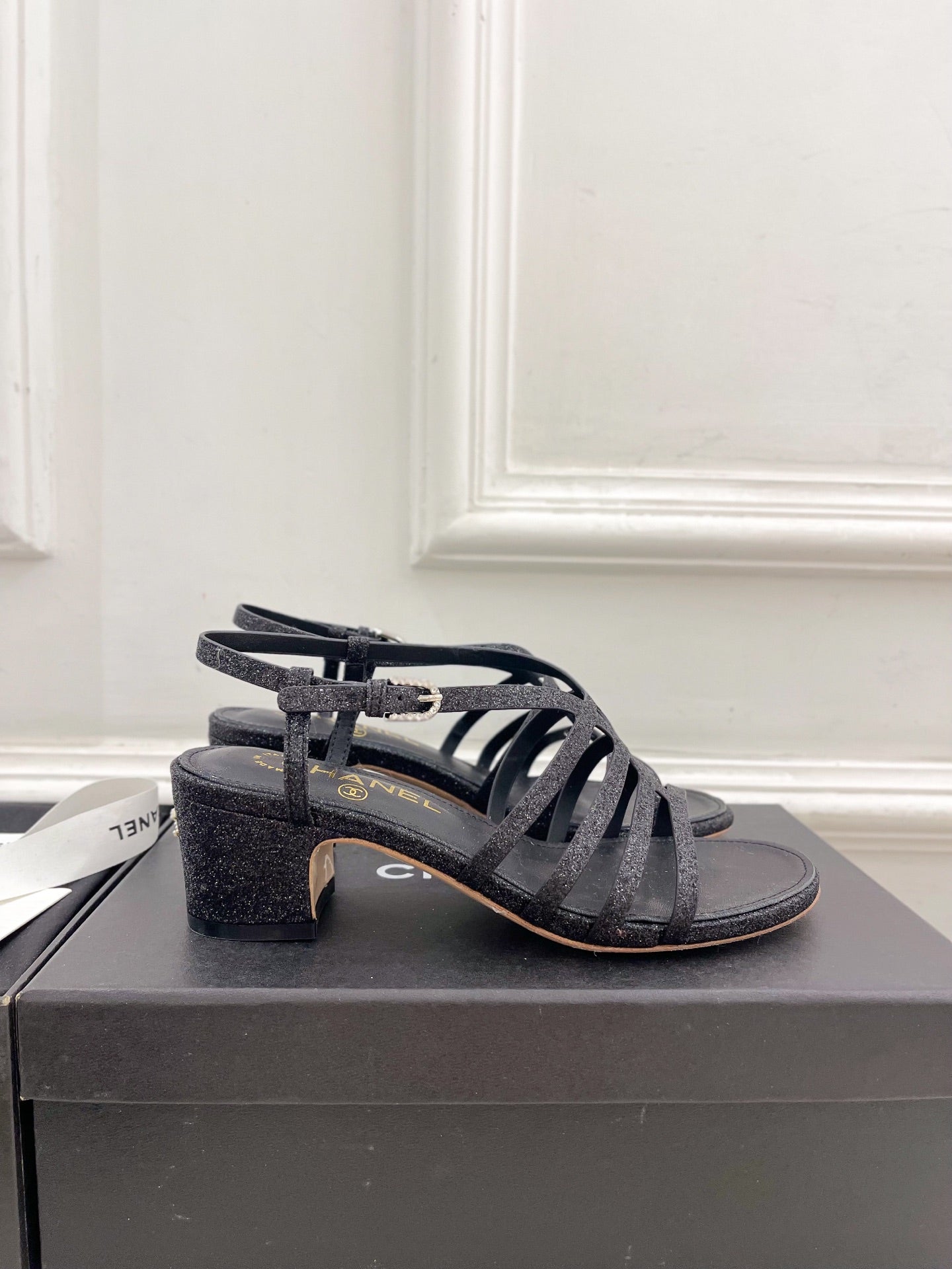 CHANEL BLACK ROMAN 5 CM SANDALS